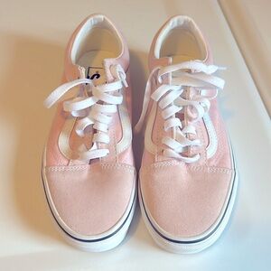 Vans Old School suede lace up woman’s sneakers size 8.0 (never worn)